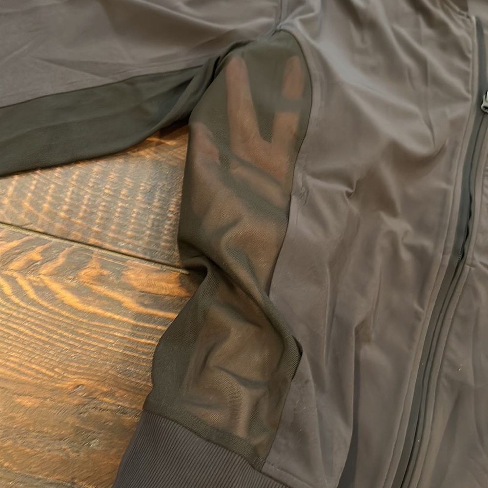 Lululemon. Lightweight Full Zip Jacket. - image 2